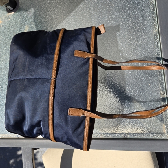 MICHAEL KORS KEMPTON POCKETS SHOULDER BAG LEATHER / NYLON - Picture 4 of 15